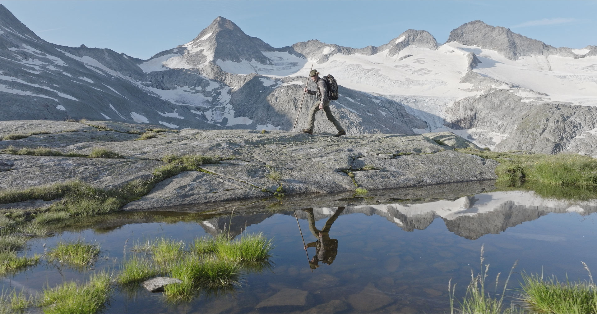 Michael Lagger unterwegs im Obersulzbachtal c Wild Nature Film Mathias Praegant